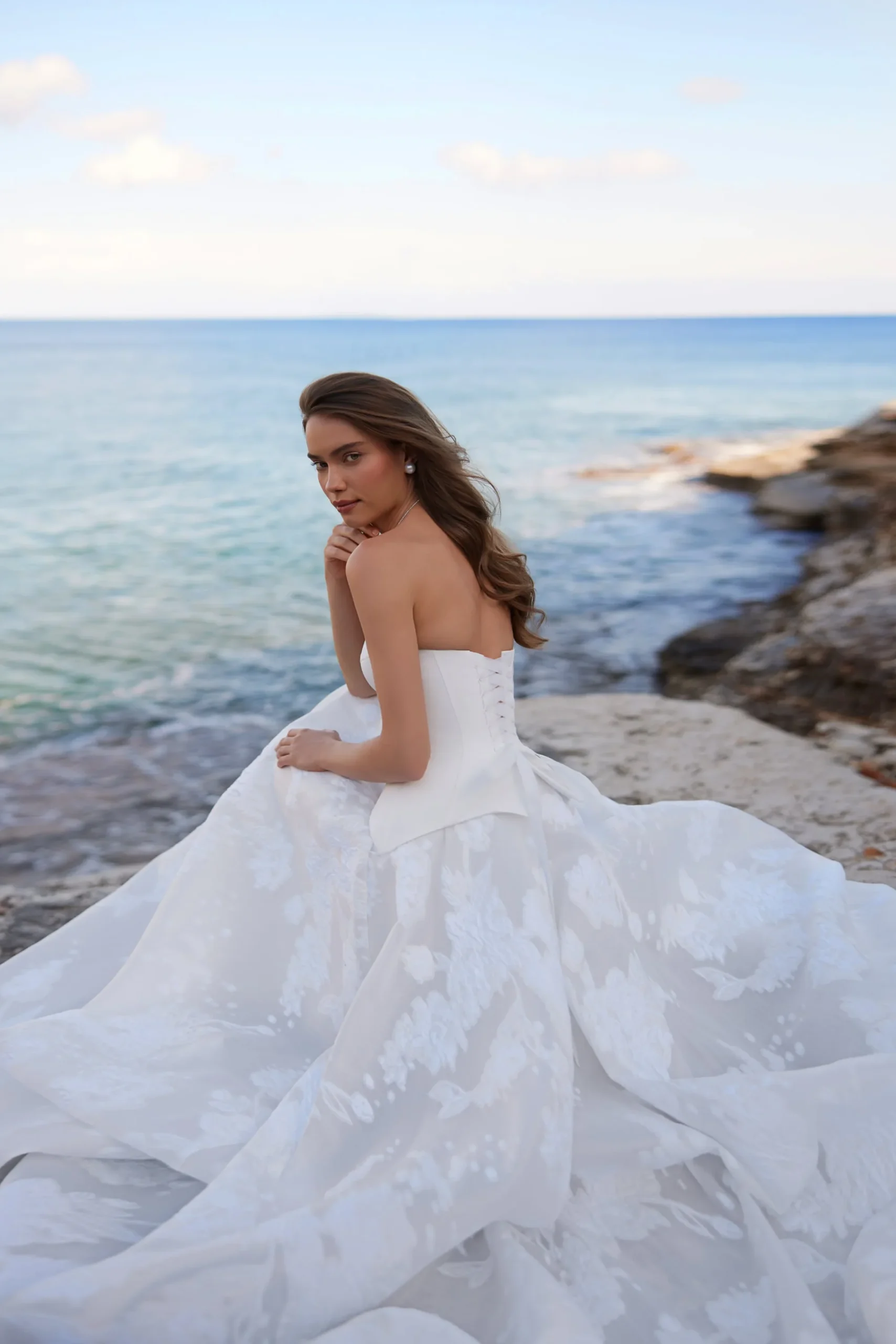 L613 by Ariamo, view 4
